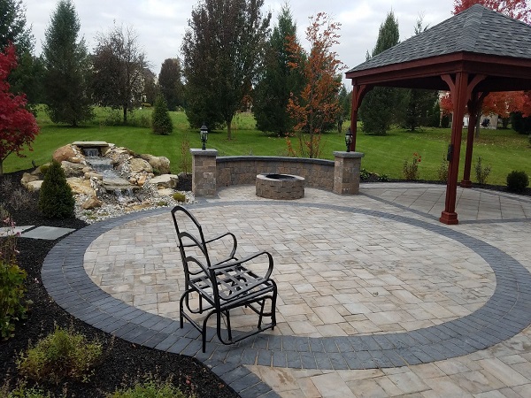 outdoor semi circle patio design